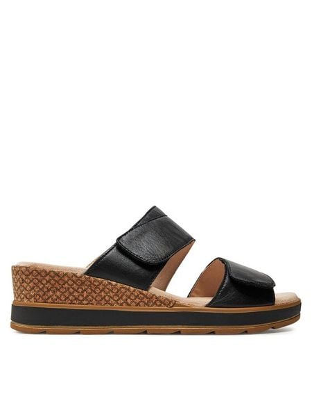 Caprice Klapki 9-27250-42 Czarny. Czarne klapki Caprice, bez wzorów, ze skóry, bez obcasa. Za 183.99 zł.