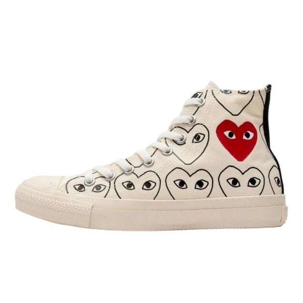 Buty do chodzenia dla dorosłych Converse Comme des Garçons White Heart Print. Białe trampki Converse, bez wzorów, bez zapięcia. W wyprzedaży za 1,208.00 zł.