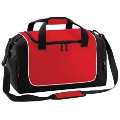 Torba Sportowa Teamwear Locker (30 Litrów). Czarne torby na ramię QUADRA, bez wzorów, z materiału, sportowe, na ramię, bez dodatków. Za 109.99 zł.