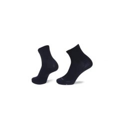 Skarpety trekkingowe Ultralight Micro NGEV03. Czarne skarpety NA GIEAN, bez wzorów, z wełny. Za 39.99 zł.