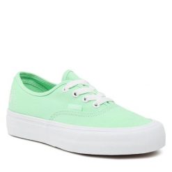 Tenisówki Vans. Czarne trampki Vans, bez wzorów, bez zapięcia. Za 399.99 zł.