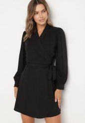 Czarna Kopertowa Sukienka Ozdobiona Paskiem Nalimera. Czarne sukienki Born2be, l, bez wzorów, eleganckie, bez kołnierzyka, bez ramiączek, mini, kopertowe. Za 109.99 zł.