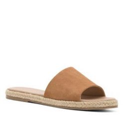 Klapki Lasocki. Brązowe klapki Lasocki, bez wzorów, bez obcasa. Za 83.99 zł.