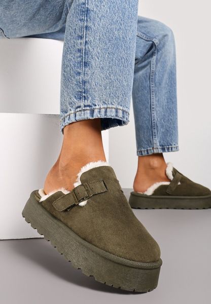 Zielone Klapki z Miękkim Futerkiem i Platformą Atansa. Zielone klapki Renee, bez wzorów, bez obcasa, na platformie. Za 89.99 zł.