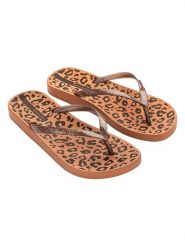 Ipanema Japonki w kolorze jasnobrązowym rozmiar: 39. Brązowe klapki Ipanema, bez wzorów, z tworzywa sztucznego, z otwartym noskiem, bez obcasa. Za 66.00 zł.