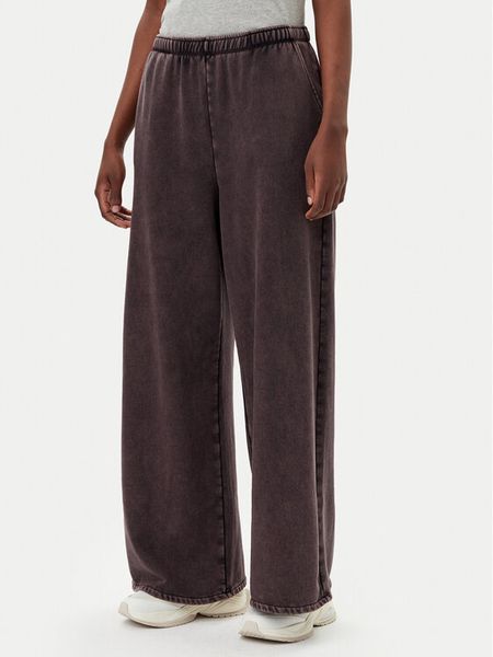 Gap Spodnie dresowe 672610-02 Brązowy Baggy Fit. Brązowe spodnie dresowe GAP, s, bez wzorów, z bawełny. Za 189.99 zł.