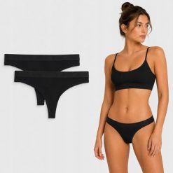 STRINGI DAMSKIE 4F 2PAK BIELIZNY DAMSKIEJ BAWEŁNIANEJ S F040 SS26. Czarne stringi 4f, bez wzorów, z bawełny. Za 59.99 zł.