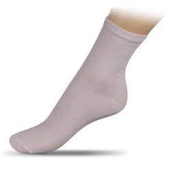 Skarpetki gimnastyczne i taneczne koronkowe INDIGO. Białe skarpety INDIGO SPORTS, bez wzorów, z bawełny. Za 39.00 zł.