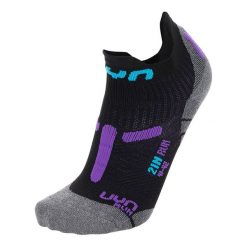 Skarpety do biegania damskie Uyn Run 2IN. Czarne skarpety Uyn, bez wzorów. Za 89.99 zł.