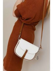 Lia Biassoni Skórzana torebka "Neva" w kolorze białym - 20 x 16 x 6 cm rozmiar: onesize. Białe torby na ramię Lia Biassoni, bez wzorów, z materiału, na ramię, bez dodatków. Za 217.99 zł.