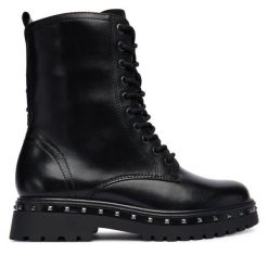 Botki Tamaris. Czarne botki Tamaris, bez wzorów, bez obcasa, na płaskiej podeszwie, bez zapięcia. Za 509.99 zł.