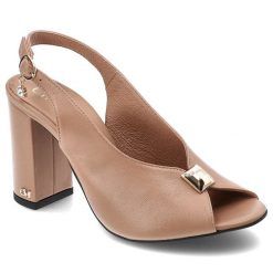 Beżowe Sandały Chebello Eleganckie Obuwie Damskie. Brązowe sandały CheBello, z aplikacjami, ze skóry, biznesowe, bez obcasa, na obcasie, bez zapięcia. Za 319.00 zł.