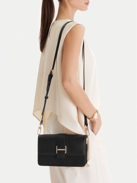 GINO ROSSI Torebka C-1-4 Czarny. Czarne torebki klasyczne Gino Rossi, bez wzorów, ze skóry, bez dodatków. Za 249.99 zł.