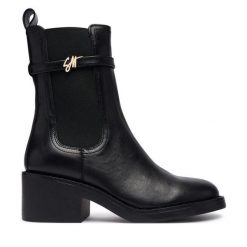 Botki Steve Madden. Czarne botki Steve Madden, bez wzorów, bez obcasa, na słupku, bez zapięcia. Za 729.99 zł.