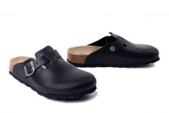 DR. BRINKMANN 600178-01 schwarz, klapki damskie. Czarne klapki Dr. Brinkmann, bez wzorów, ze skóry, bez obcasa. Za 280.42 zł.