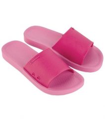 Klapki damskie obuwie plażowe Ipanema Classic Slide Fem. Czerwone klapki Ipanema, z aplikacjami, z gumy, bez obcasa, na płaskiej podeszwie. Za 75.04 zł.