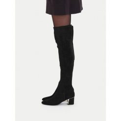 Muszkieterki Lasocki. Czarne kozaki Lasocki, bez obcasa, na słupku, bez zapięcia. Za 299.99 zł.