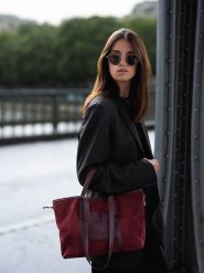 Maison héritage PARIS Skórzana torebka "Mini Malta" w kolorze bordowym - 38 x 24 x 9 cm rozmiar: onesize. Czerwone torby na ramię Maison héritage PARIS, bez wzorów, z materiału, na ramię, bez dodatków. Za 422.05 zł.