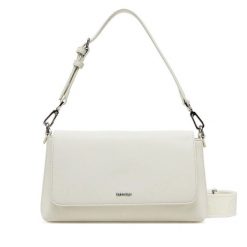 Torebka Calvin Klein. Torebki klasyczne Calvin Klein, bez wzorów, bez dodatków. Za 339.99 zł.