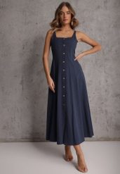 Granatowa Sukienka Rozkloszowana z Wiskozą i Bawełną Ozdobiona Guzikami Nikippe. Niebieskie sukienki Renee, na spacer, na lato, m, bez wzorów, z bawełny, bez kołnierzyka, bez ramiączek, maxi, rozkloszowane. Za 149.99 zł.