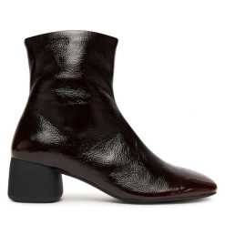 Botki Vagabond Shoemakers. Czerwone botki Vagabond Shoemakers, bez wzorów, bez obcasa, na słupku, bez zapięcia. Za 799.99 zł.