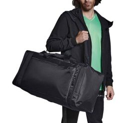 Sportowa Torba Sportowa Jumbo 74 Litry Jeden Rozmiar. Czarne torby na ramię QUADRA, bez wzorów, z materiału, sportowe, na ramię, bez dodatków. Za 260.99 zł.