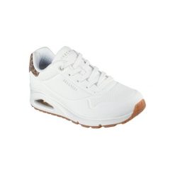Buty SKECHERS UNO JUNGLE NITE Biały. Białe obuwie sportowe Skechers, ze skóry ekologicznej, bez zapięcia. Za 406.08 zł.