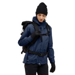 Damska wiatrówka Haglöfs Astral GTX II. Niebieskie kurtki sportowe Haglöfs, bez wzorów, z softshellu, bez kaptura, trekkingowe. W wyprzedaży za 1,600.95 zł.