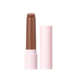 KYLIE COSMETICS Kylie Cosmetics balsam do ust Balsamy do ust 2,4 g 730 - HONEY. Balsamy do ust KYLIE COSMETICS. Za 109.99 zł.