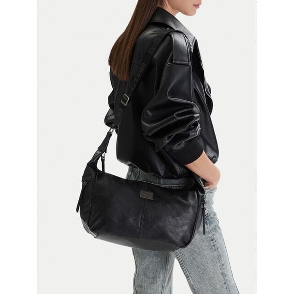 Torebka G-Star Raw. Czarne listonoszki G-Star Raw, bez wzorów, retro, bez dodatków. Za 179.99 zł.