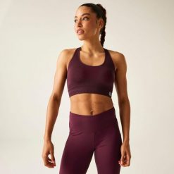Biustonosz sportowy damski Don't Sweat It III Dare 2b. Fioletowe bielizna sportowa Dare 2b, m, bez wzorów, z elastanu. W wyprzedaży za 69.99 zł.