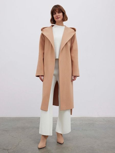 BGN Płaszcz przejściowy w kolorze beżowym rozmiar: 38. Brązowe płaszcze BGN, bez wzorów, z tkaniny, bez kaptura. Za 217.02 zł.