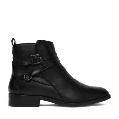 Botki Beverly Hills Polo Club. Czarne botki Beverly Hills Polo Club, bez wzorów, bez obcasa, na płaskiej podeszwie, bez zapięcia. Za 429.99 zł.