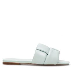 Klapki Badura. Zielone klapki Badura, bez wzorów, bez obcasa. Za 229.99 zł.