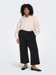 ONLY Carmakoma Spodnie w kolorze czarnym rozmiar: 54/L32. Czarne spodnie materiałowe Only Carmakoma, na co dzień, l, bez wzorów, z materiału. Za 104.99 zł.