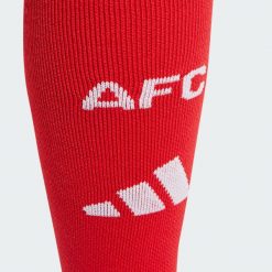 Skarpetki domowe Arsenal 2024/25. Białe skarpety Adidas, bez wzorów, z materiału. Za 109.00 zł.