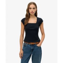 Damska koszulka z kwadratowym dekoltem Superdry Essential. Czarne bluzki Superdry, bez wzorów, z koronki, bez kołnierzyka, bez ramiączek. Za 126.00 zł.