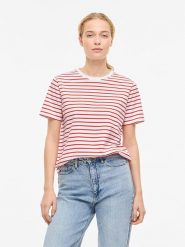 Vila Koszulka "Vinora" w kolorze biało-czerwonym rozmiar: S. Białe bluzki Vila, s, bez wzorów, z bawełny, bez kołnierzyka, bez ramiączek. Za 79.77 zł.