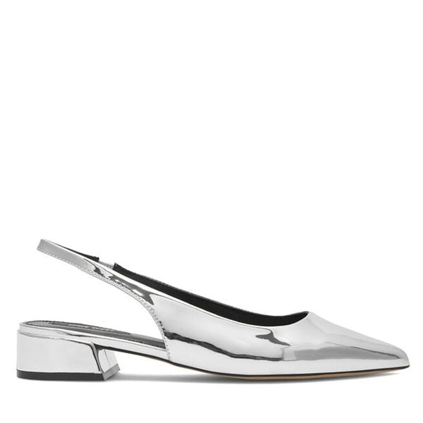 Baleriny Nine West. Szare baleriny Nine West, bez wzorów, bez obcasa. Za 199.99 zł.