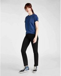 LEE SEASONAL GRAPHIC TEE DAMSKI T-SHIRT KOSZULKA NADRUK REGULAR FIT WASHED BLUE L41OFELR 112109108. Niebieskie bluzki Lee, l, bez wzorów, bez kołnierzyka, bez ramiączek. Za 69.99 zł.