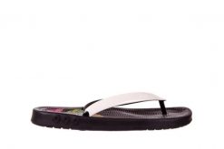 Japonki KISS 026 BLACK NEON, Czarny/ Biały, Guma - 35-36. Czarne klapki Azaleia, bez wzorów, z gumy, bez obcasa. W wyprzedaży za 19.00 zł.