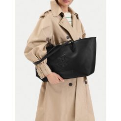 Torebka Beverly Hills Polo Club. Czarne shopper Beverly Hills Polo Club, bez wzorów, bez dodatków. Za 229.99 zł.