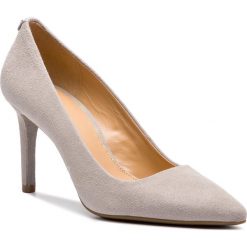 Szpilki MICHAEL MICHAEL KORS - Dorothy Flex Pump 40F6DOMP1S Rearl Grey. Szare szpilki MICHAEL Michael Kors, bez wzorów, ze skóry, bez obcasa, na obcasie, bez zapięcia. W wyprzedaży za 339.00 zł.
