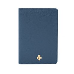Etui na paszport w kolorze granatowym. Niebieskie torebki klasyczne Lilou, bez wzorów, ze skóry, bez dodatków. Za 299.00 zł.