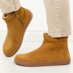 Barefoot camelowe skórzane botki damskie Vinceza 79666. Brązowe botki VINCEZA, na jesień, bez wzorów, z dzianiny, bez obcasa, na płaskiej podeszwie, bez zapięcia. Za 299.00 zł.