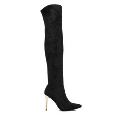 Kozaki DeeZee. Czarne kozaki DeeZee, bez obcasa, na szpilce, bez zapięcia. Za 239.99 zł.