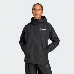 Kurtka Terrex Multi 2L RAIN.RDY. Czarne kurtki sportowe Adidas, l, bez wzorów, z materiału, bez kaptura, trekkingowe. Za 446.99 zł.