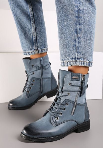 Niebieskie Botki Workery z Łączonych Materiałów z Ozdobnym Suwakiem Debiora. Niebieskie botki Born2be, bez wzorów, z jeansu, bez obcasa, na płaskiej podeszwie, bez zapięcia. Za 139.99 zł.