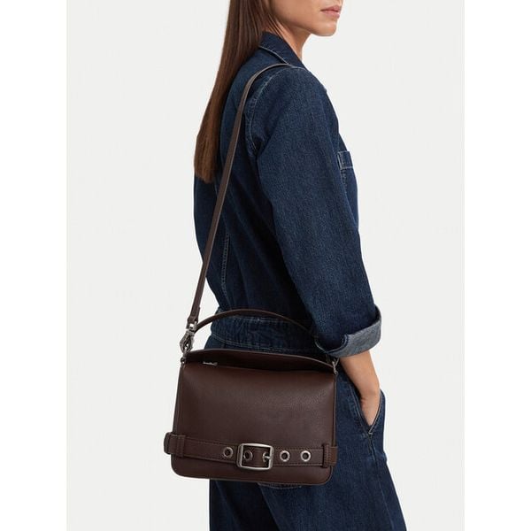 Torebka G-Star. Brązowe listonoszki G-Star, bez wzorów, retro, bez dodatków. Za 279.99 zł.