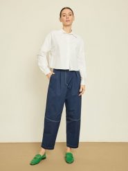 BGN Spodnie w kolorze granatowym rozmiar: 36. Niebieskie spodnie materiałowe BGN, na co dzień, bez wzorów, z materiału. Za 121.99 zł.